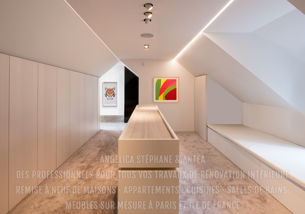 "Nous aménageons vos combles sur mesure, en y intégrant plusieurs rangements"